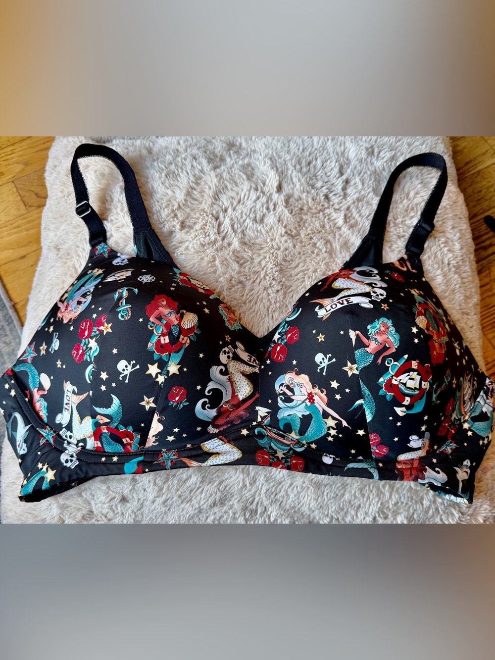 Torrid Curve 44C Black Mermaid Tattoo Print Molded Wire-Free Bra